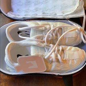 Nfinity cheer shoes